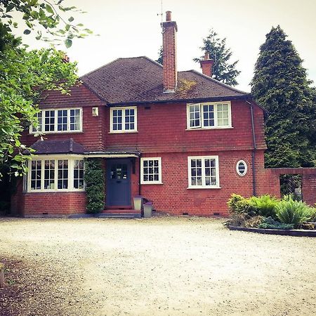 โรสมีด เกสท์เฮาส์ Hotel Claygate ภายนอก รูปภาพ